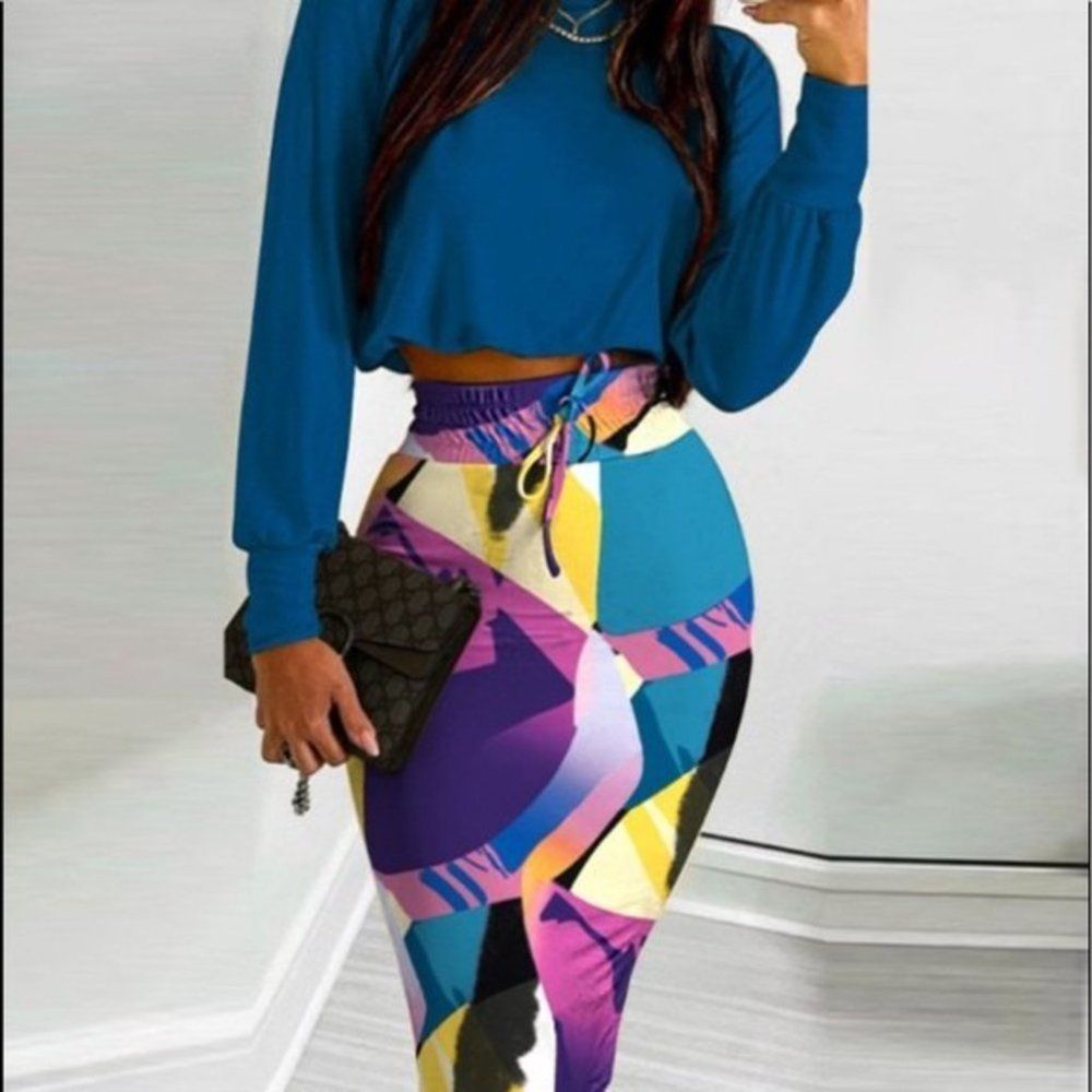 Longsleeve Top Abstract Print Drawstring Skirt Set - image 2